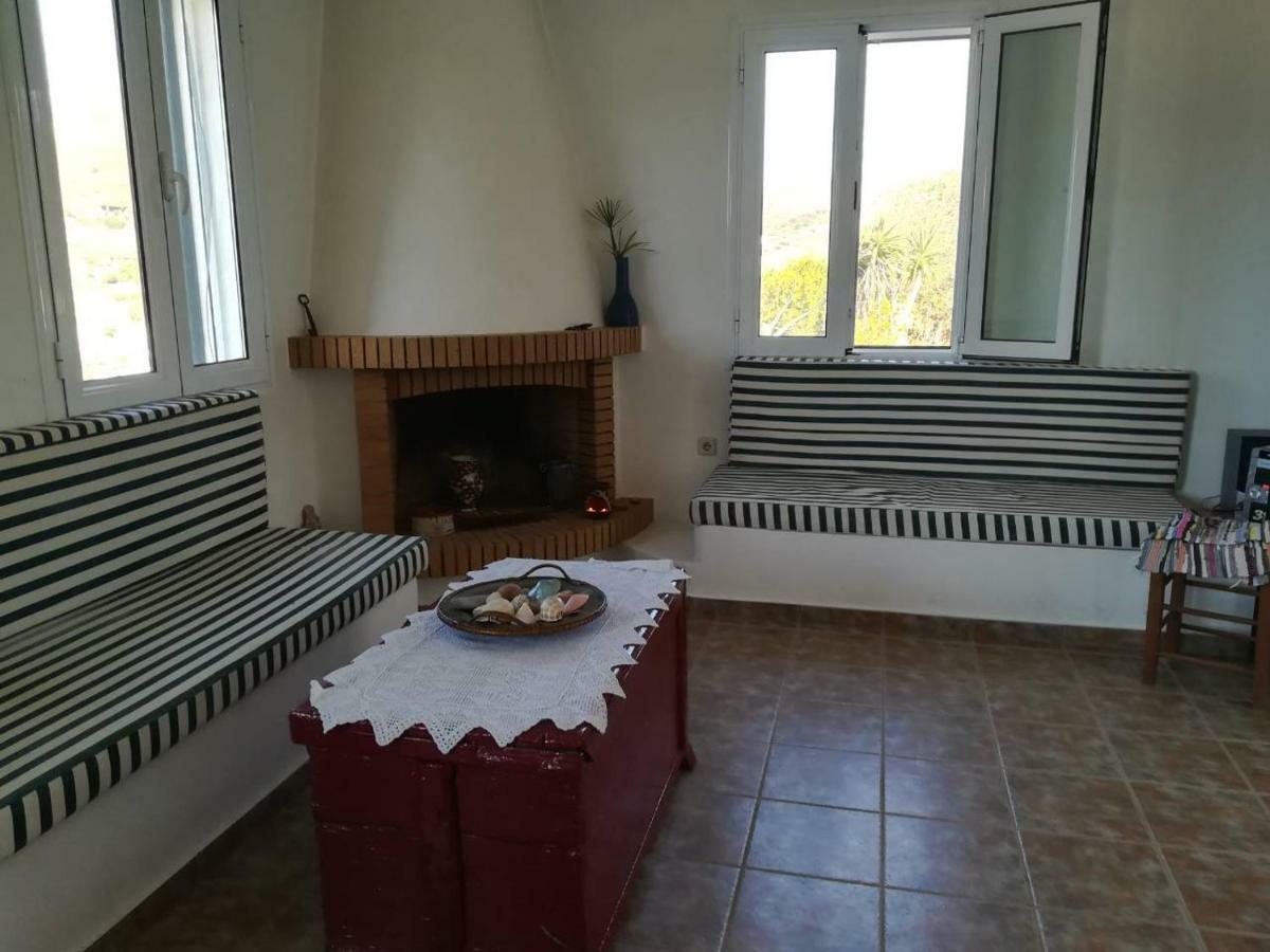 Avgoustis' Stone House Villa Otzias Bagian luar foto
