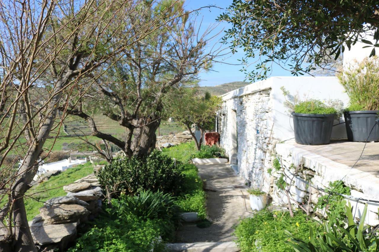 Avgoustis' Stone House Villa Otzias Bagian luar foto